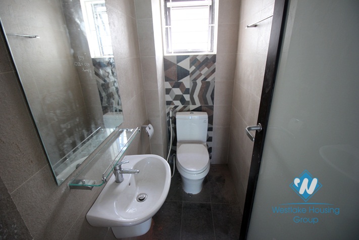 Beautiful office for rent in Tay Ho area